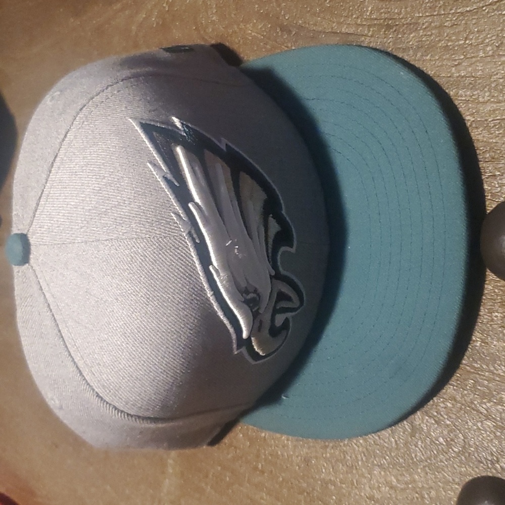 Philadelphia eagles hat - Picture 2 of 3